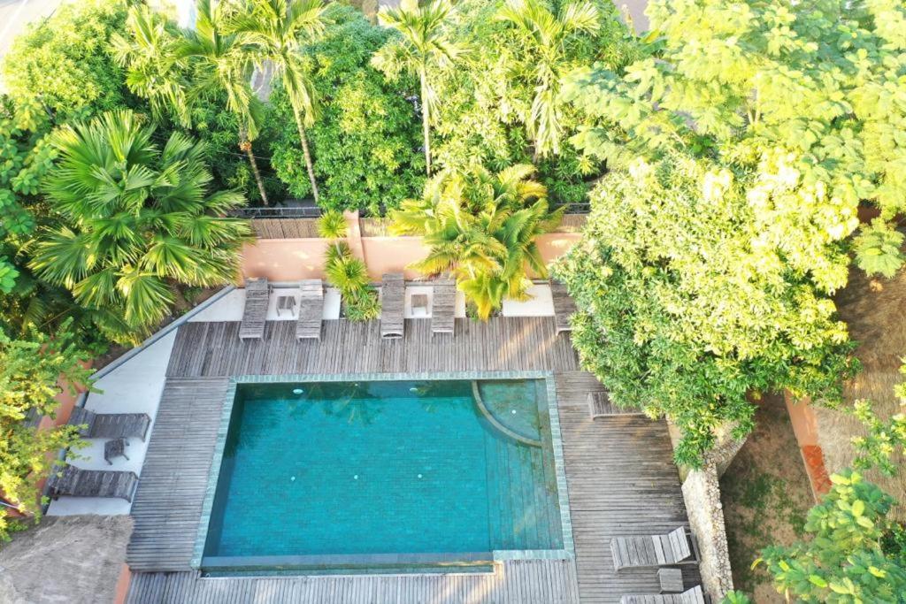 Botanica Hotel Kep Bagian luar foto