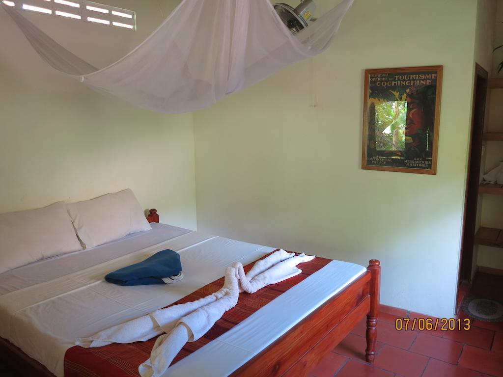 Botanica Hotel Kep Bagian luar foto