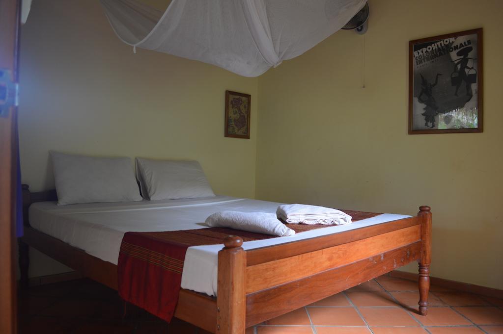 Botanica Hotel Kep Bagian luar foto