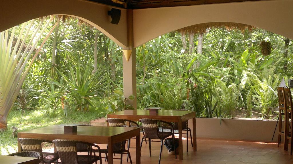 Botanica Hotel Kep Bagian luar foto